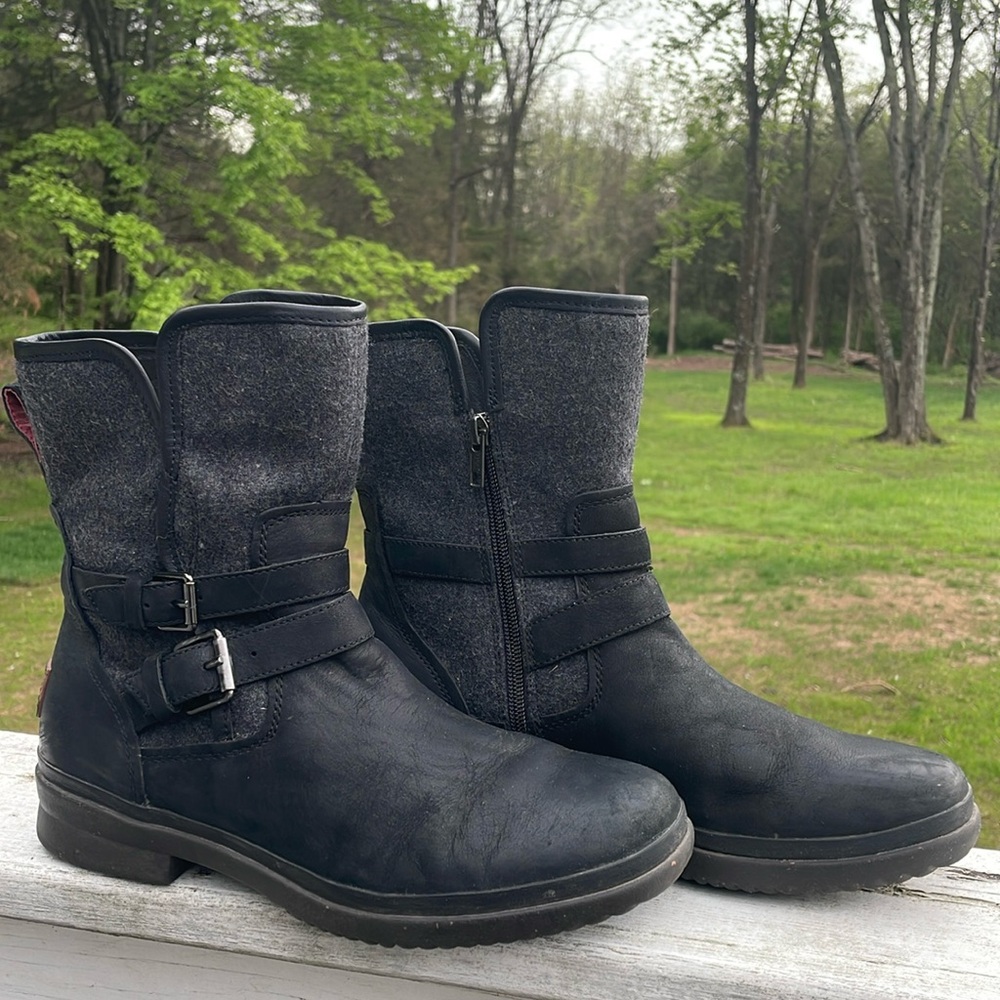 UGG SIMMENS WEATHERPROOF BOOTS BLACK MOTO SIZE 10